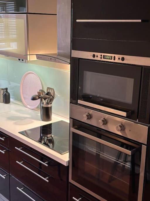 포르투 Renovado Com Ac, 2 Wc Completos, Terraco E Garagem 아파트 외부 사진